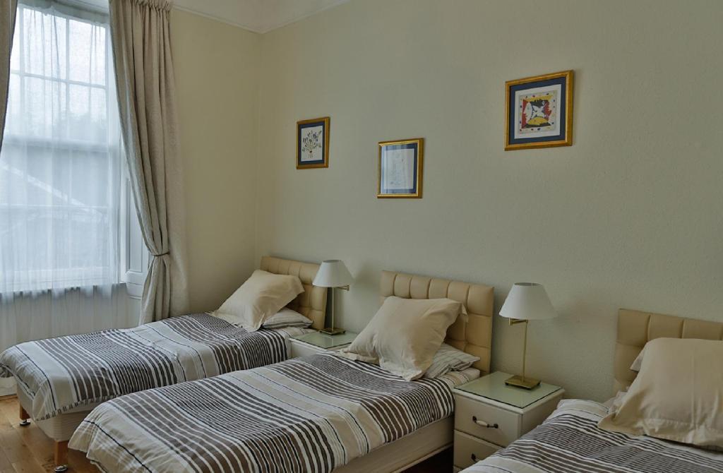 Grampian Hotel Дънди Стая снимка